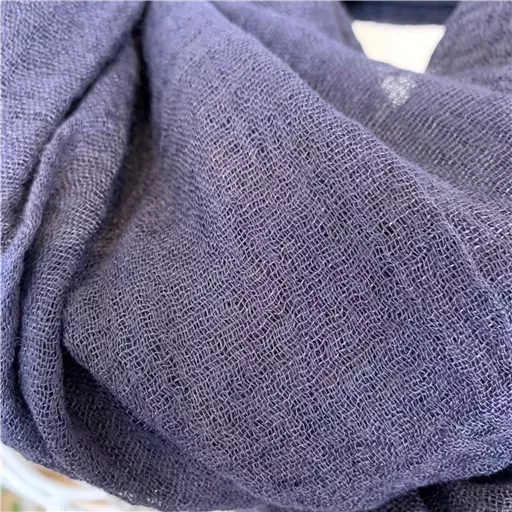 Y510– Foulard uni froissé (marine) – Image 3