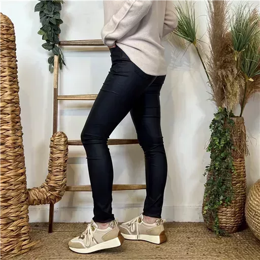 M969- Jean coupe slim Enduit (T36-T44) (marine) – Image 7