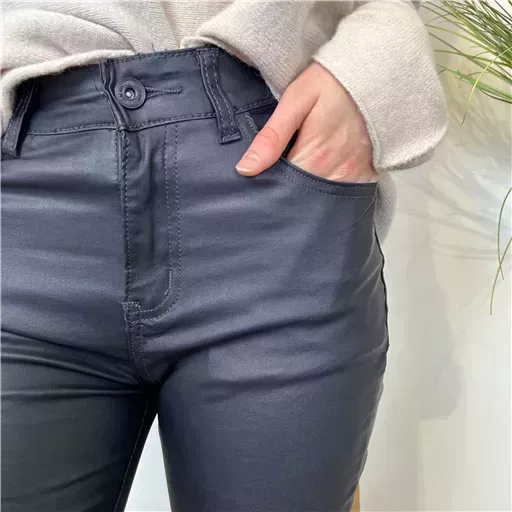 M969- Jean coupe slim Enduit (T36-T44) (marine) – Image 5