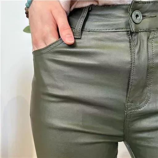 M969- Jean coupe slim Enduit (T36-T44) (kaki) – Image 5