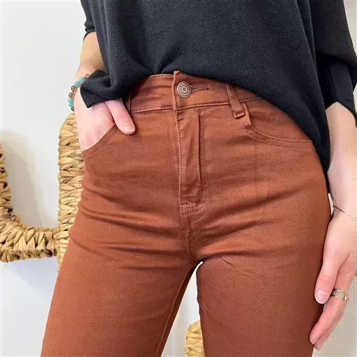 O515- Jean Slim Voggo (T36-T44) (cognac) – Image 3