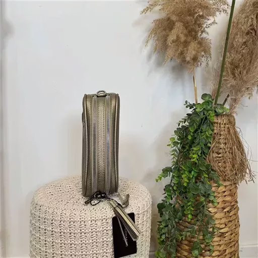 P428- Sac Flora & Co 2 Zips (doré) – Image 6