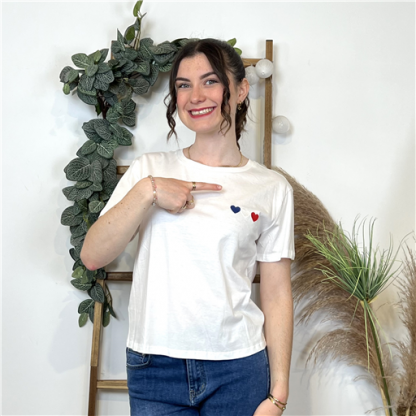 K897- T Shirt Cœur 💙🤍❤️ (T36-T40) (blanc)