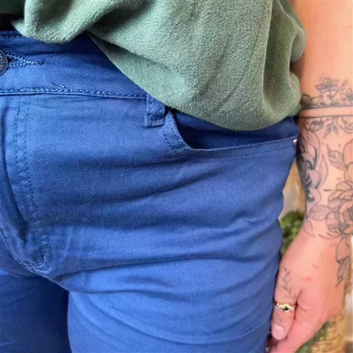 O155- Jean Slim Voggo (T42-T52) (bleu royal) – Image 5