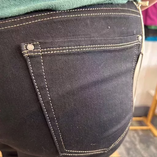 O111- Jean 7/8ème Voggo (T42-T52) (noir) – Image 6