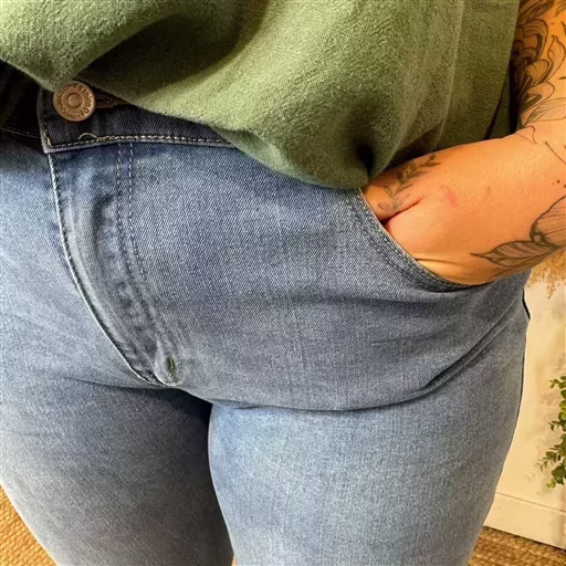 O167- Jean Droit Voggo (T42-T52) (denim clair) – Image 6