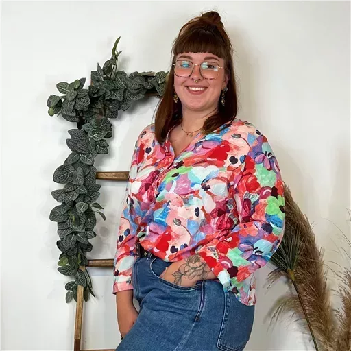 Z759- Blouse Christy "Peinture" (T44-T52) (rouge) – Image 3