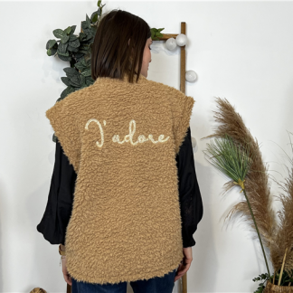 K808- Gilet Sherpa "J'Adore" (Tu) (camel)