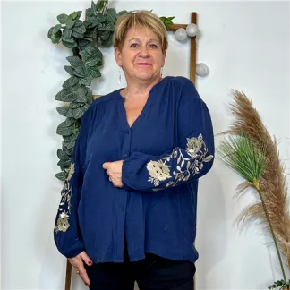 K794- Blouse Coton brodée (T40-T48) (marine)