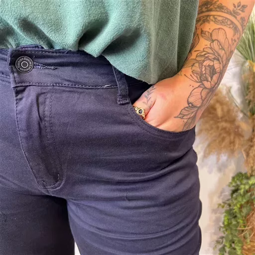 O125- Jean 7/8ème Voggo (T42-T52) (marine) – Image 5