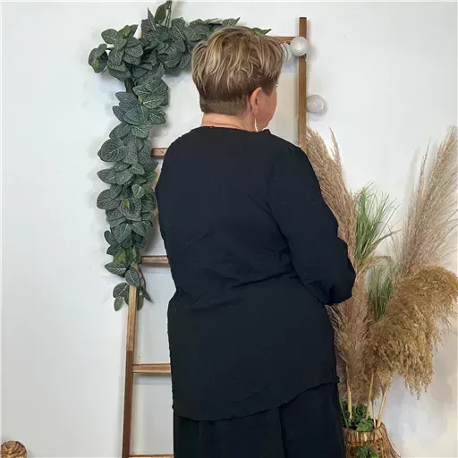 Z140- Blouse Christy "Plumetis" (T44-T52) (noir) – Image 4