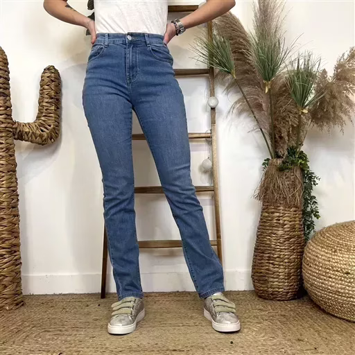 N405- Jean Droit Voggo (T36-T44) (denim clair) – Image 2