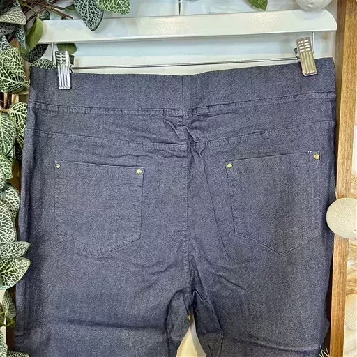 R281- Pantacourt Christy (T42-T52) (denim foncé) – Image 6