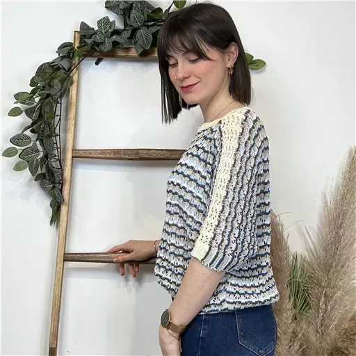 K101- Pull rayé Lurex (Tu) 🇮🇹 (bleu ciel) – Image 3