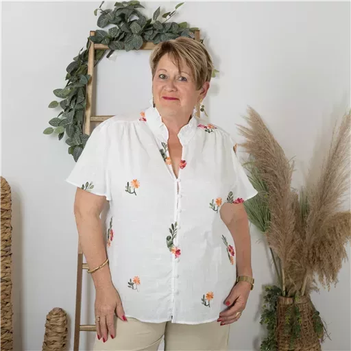 K254- Chemise By One (T40-T48) 🏵️ (blanc) – Image 3