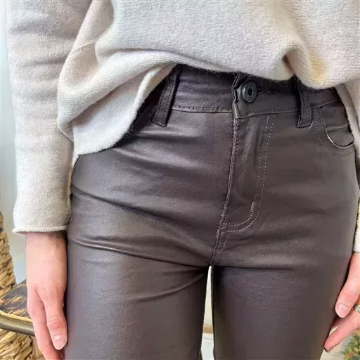 M969- Jean slim Enduit (T36-T44) (marron) – Image 9