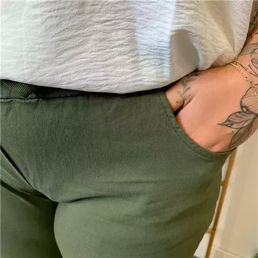 Z149- Pantalon stretch C'Mélodie 🇮🇹 (kaki) – Image 5