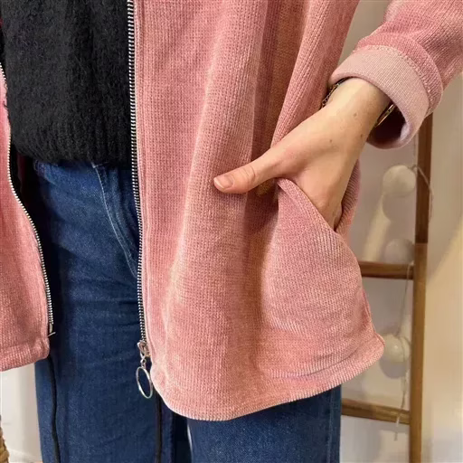 K132- Veste cotelée capuche (Tu) (rose poudré) – Image 5