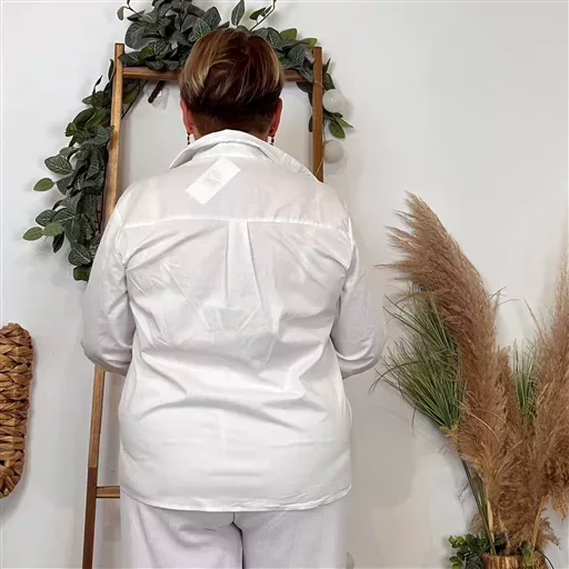 K125- Blouse brodée Christy (T44-T52) (blanc) – Image 7