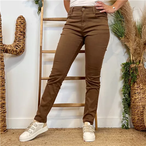 N013- Jean coupe Slim Voggo (T36-T44) (camel) – Image 3