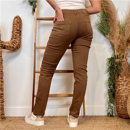 N013- Jean coupe Slim Voggo (T36-T44) (camel) – Image 4