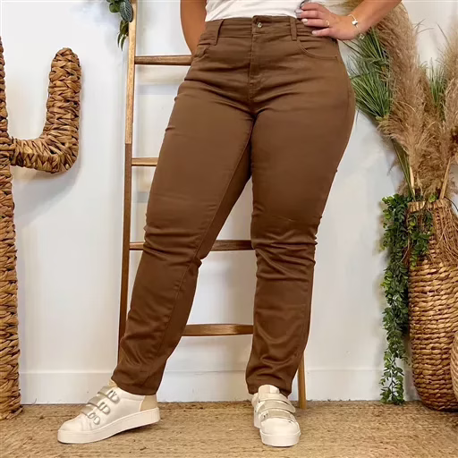 N014- Jean Slim Voggo (T42-T52) (camel) – Image 3