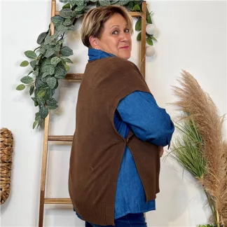 K122- Pull sans manches (Tu) (marron)