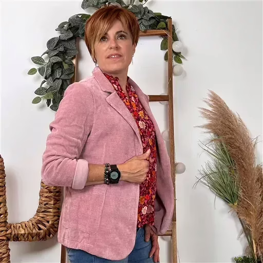 K035- Blazer velours (T36-T44) 🇮🇹 (vieux rose) – Image 3