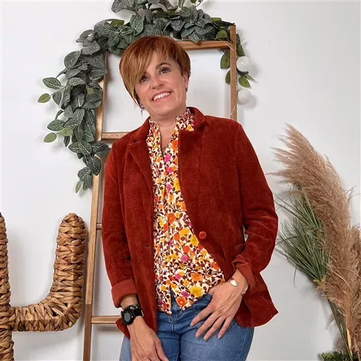 K035- Blazer velours (T36-T44) 🇮🇹 (rouille) – Image 6