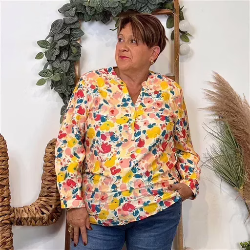 K974- Blouse « Christy » Fleurettes (T44-T52) (moutarde) – Image 2