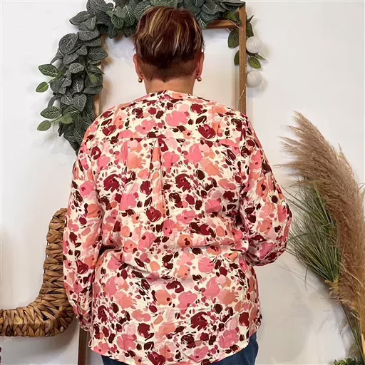 K974- Blouse « Christy » Fleurettes (T44-T52) (bordeaux) – Image 5