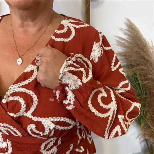 K096- Robe unie brodée (T40-T48) (rouille) – Image 5