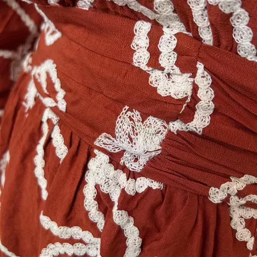 K096- Robe unie brodée (T40-T48) (rouille) – Image 7