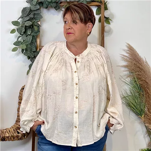 K075- Chemise Brodée By One (T40-T48) (beige) – Image 7