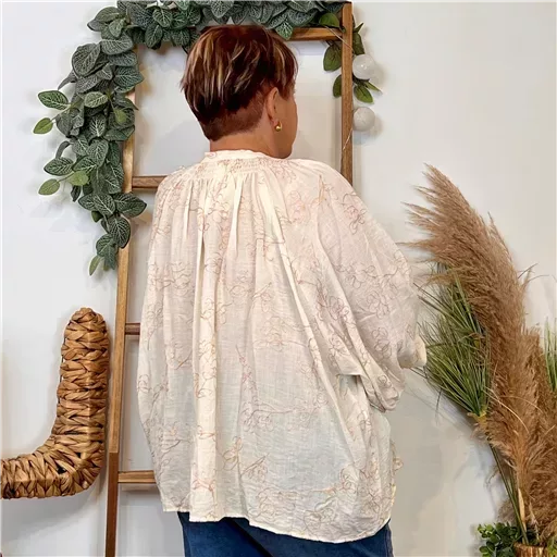 K075- Chemise Brodée By One (T40-T48) (beige) – Image 4