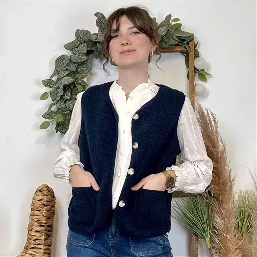 K021- Gilet sans manche moutonné (T36-T40) (marine) – Image 2