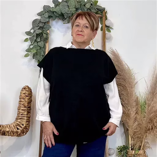 Z102- Pull sans manches dos boutonné (noir) – Image 6