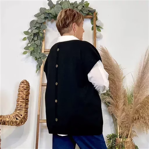 Z102- Pull sans manches dos boutonné (noir) – Image 3