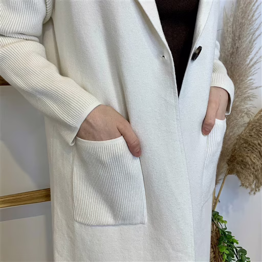 J947 - Manteau en maille (ecru) – Image 4