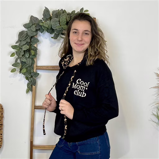 I886 - Pull "Cool Mom Club" (TU) (noir) – Image 3