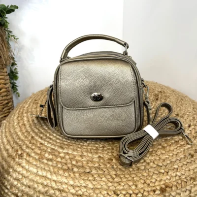 P424- Sac à main Flora & Co - dore - sans-taille