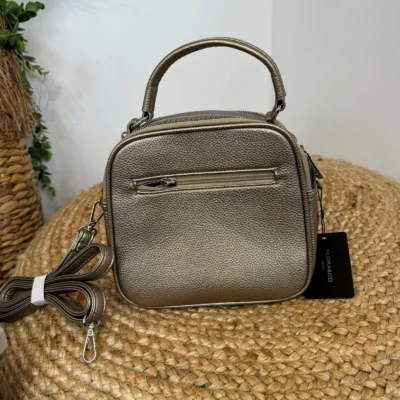 P424- Sac à main Flora & Co - dore - sans-taille