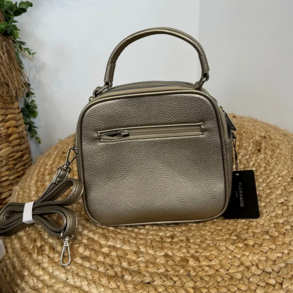 P424- Sac à main Flora & Co - dore - sans-taille
