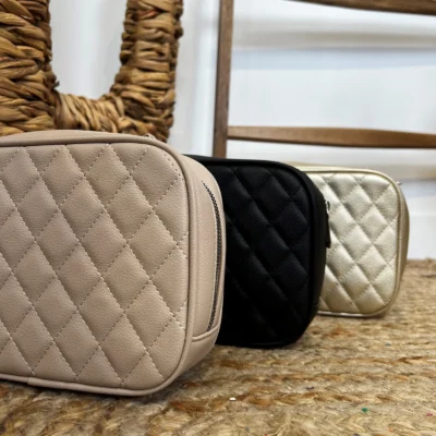 P482- Sac Matelassé Flora & Co - dore - sans-taille