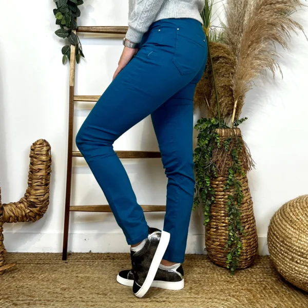 O162- Jean Slim (T34-T44) - bleu-petrole - 44