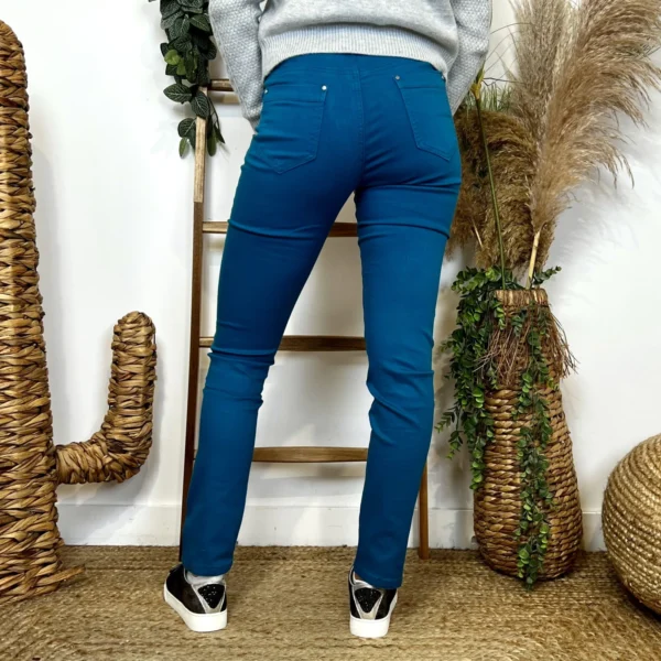 O162- Jean Slim (T34-T44) - bleu-petrole - 44
