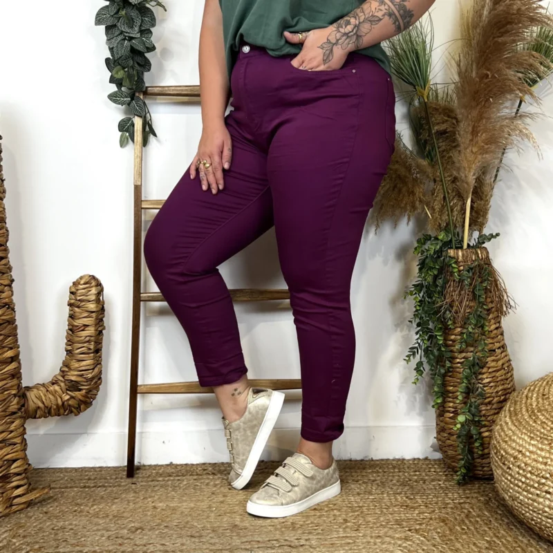 O121- Jean 7/8ème Voggo - violet-aubergine - 52