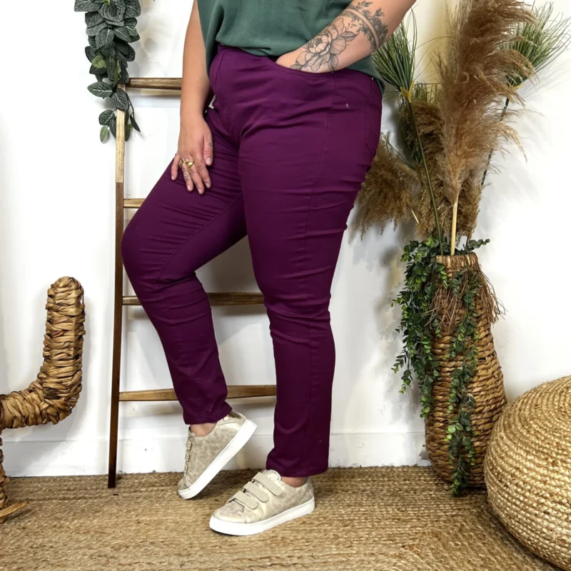 O151- Jean Slim Voggo (T42-T52) - violet-mauve - 52
