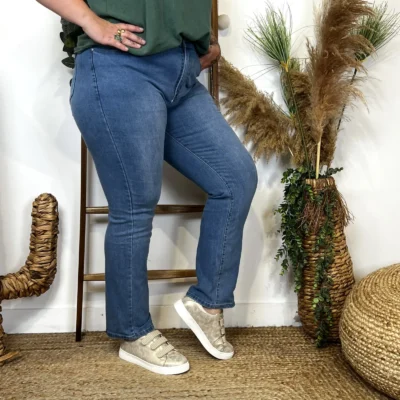 O167- Jean Droit Voggo (T42-T52) - denim - 52