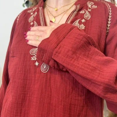 K789- Blouse Coton brodée (T36-T40) - bordeaux - 38